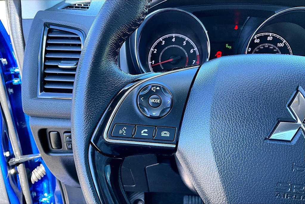 Thumbnail: 2022 Mitsubishi Outlander Sport - 25