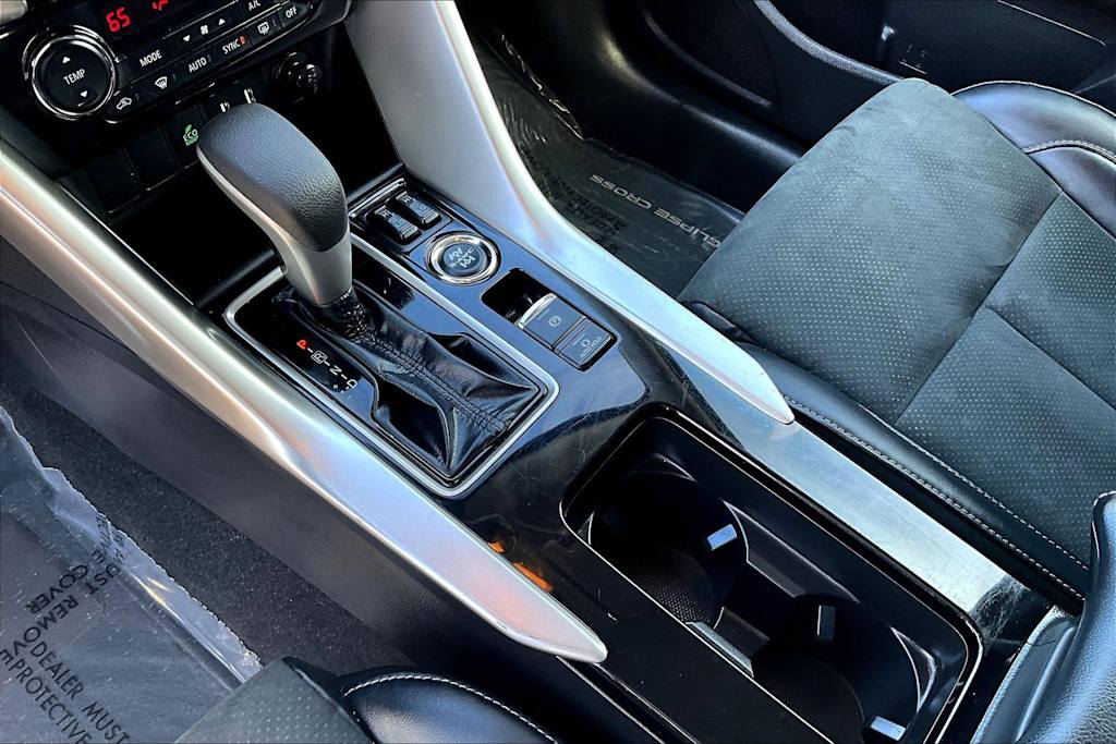 Thumbnail: 2024 Mitsubishi Eclipse Cross - 16