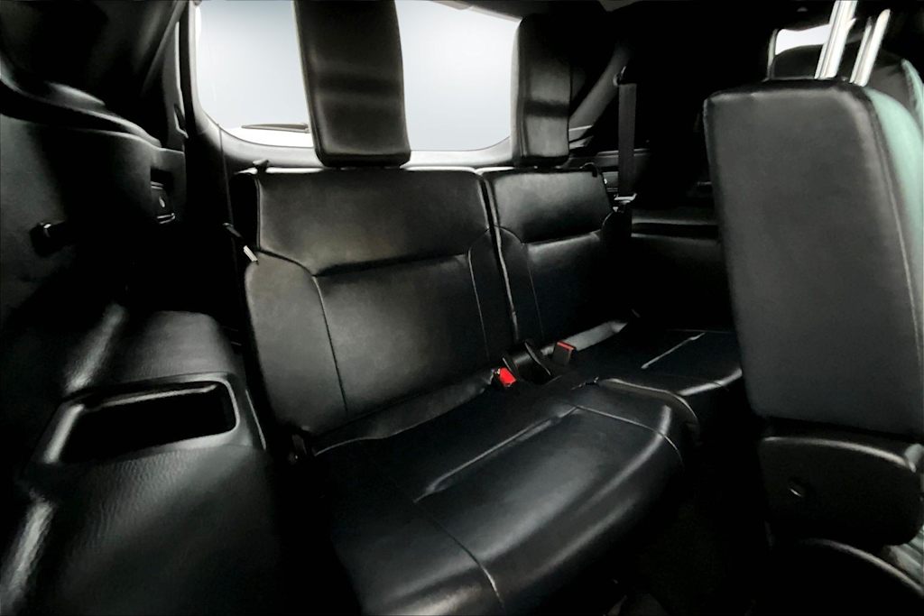 Thumbnail: 2023 Mitsubishi Outlander - 31