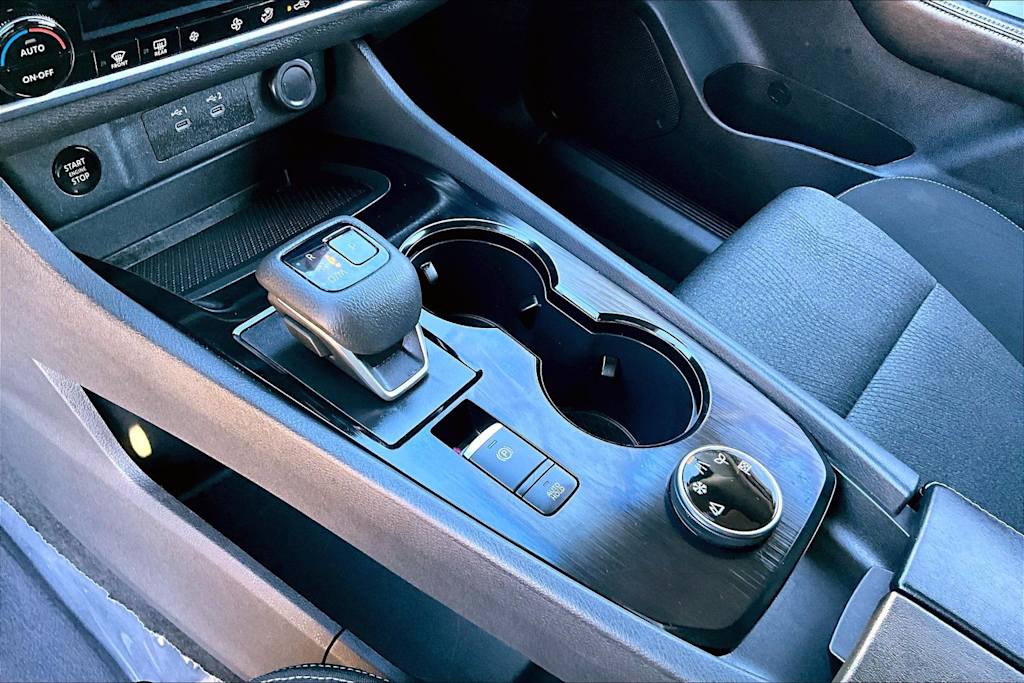 Thumbnail: 2024 Nissan Rogue - 16