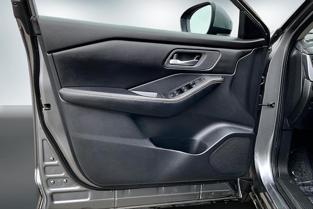 Thumbnail: 2024 Nissan Rogue - 27