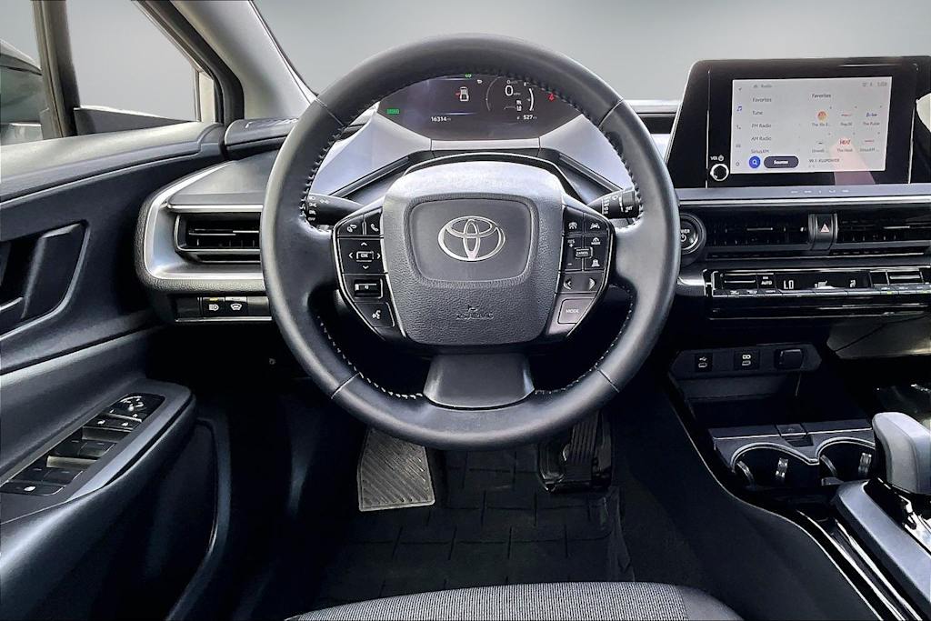 Thumbnail: 2025 Toyota Prius - 14