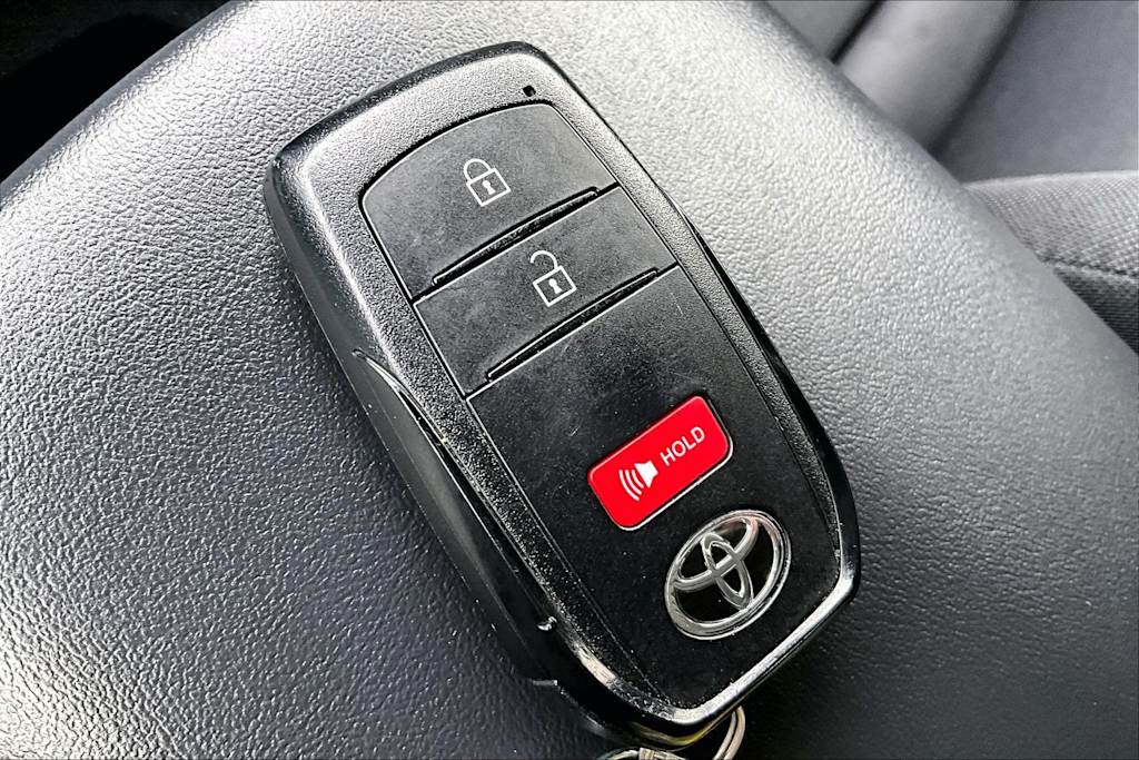 Thumbnail: 2025 Toyota Prius - 21