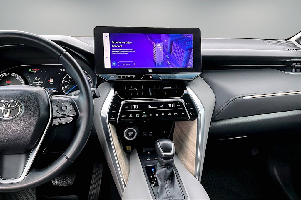 Thumbnail: 2024 Toyota Venza - 14