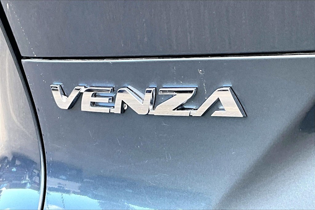 Thumbnail: 2024 Toyota Venza - 6