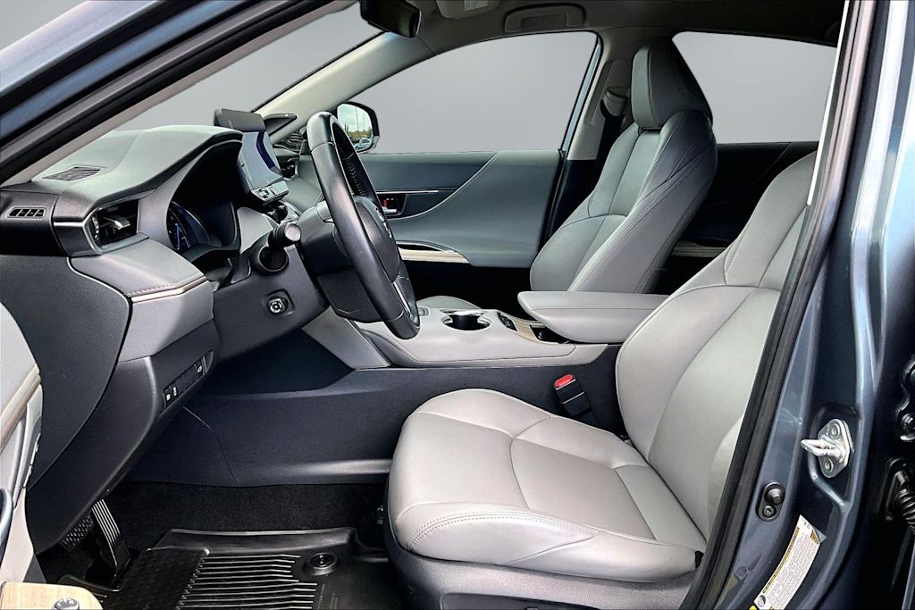 Thumbnail: 2024 Toyota Venza - 10