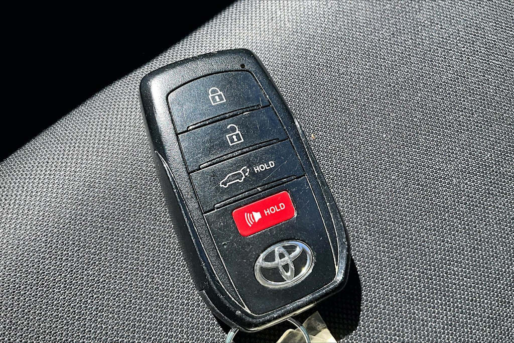 Thumbnail: 2024 Toyota Venza - 20