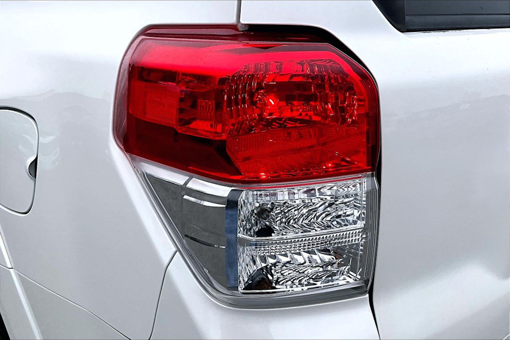 Thumbnail: 2013 Toyota 4Runner - 29