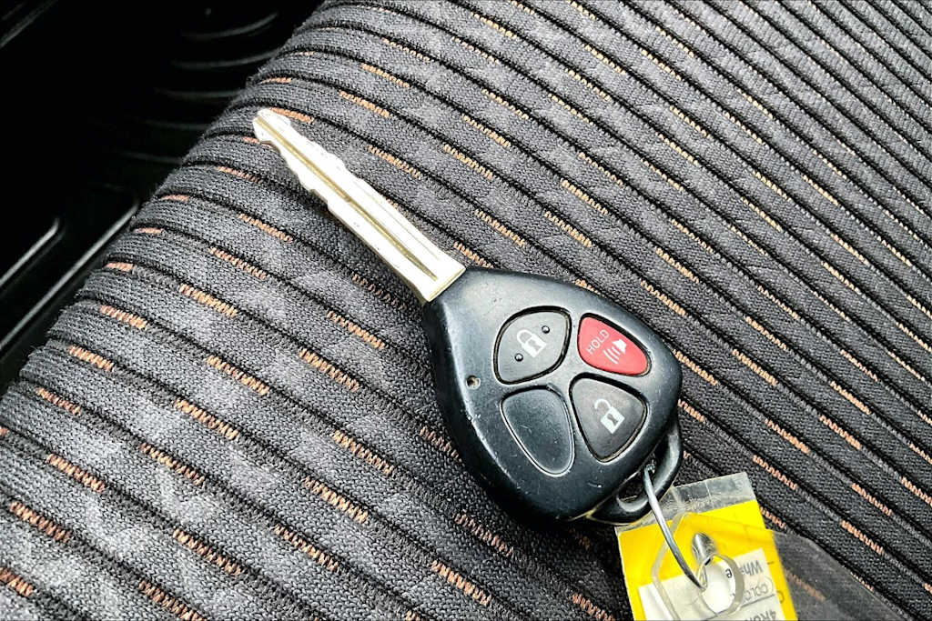 Thumbnail: 2013 Toyota 4Runner - 17