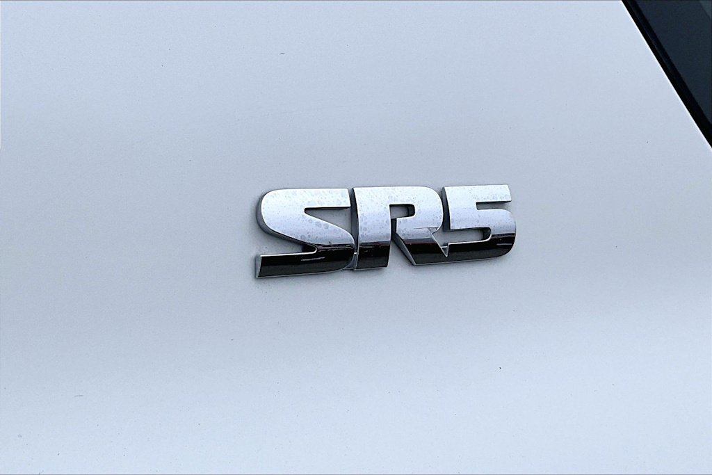 Thumbnail: 2013 Toyota 4Runner - 5