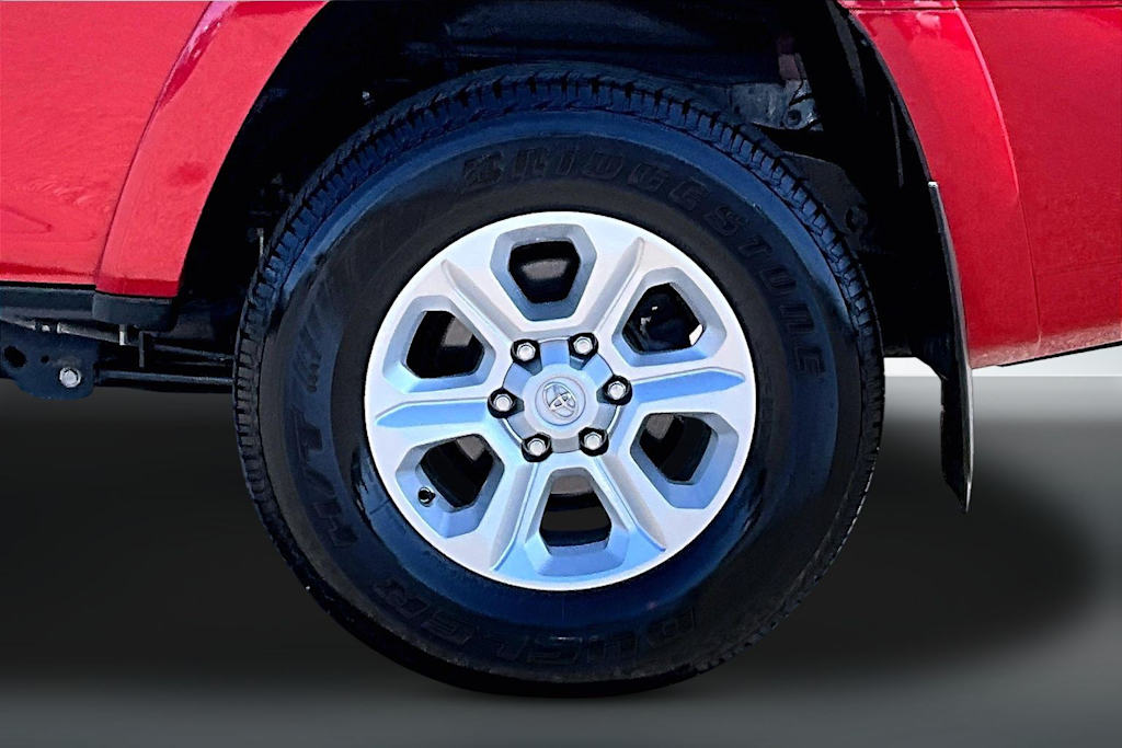 Thumbnail: 2024 Toyota 4Runner - 32
