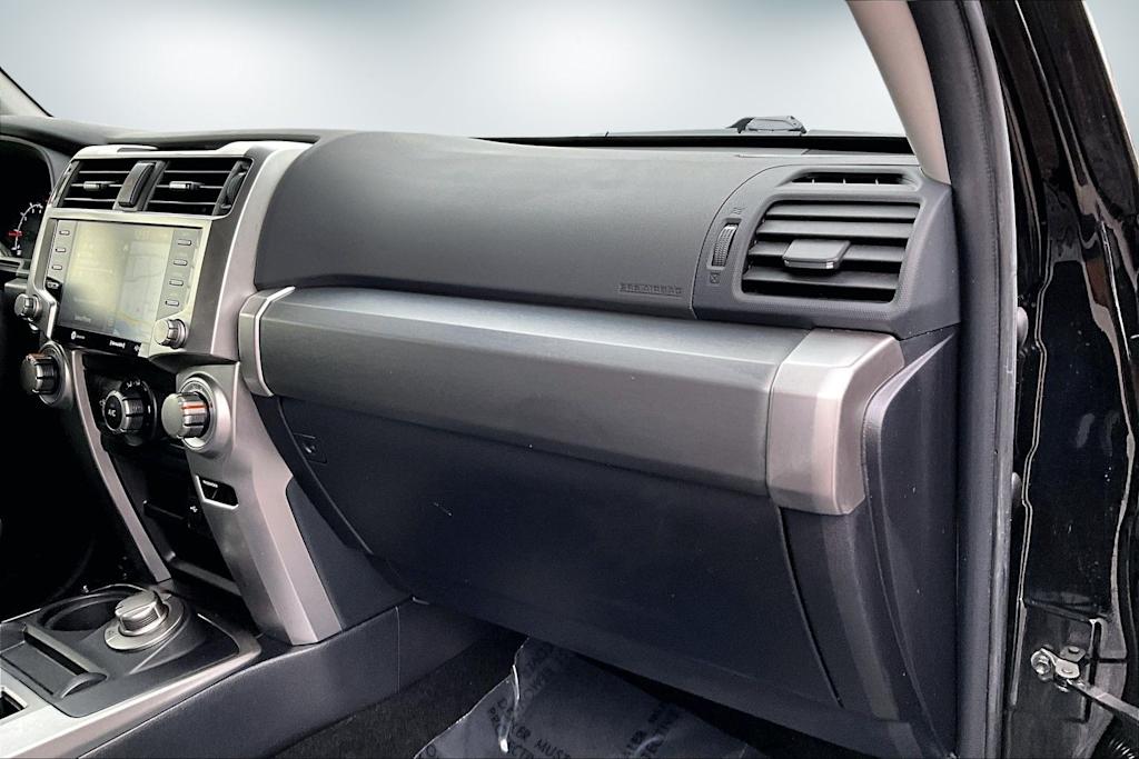 Thumbnail: 2024 Toyota 4Runner - 24