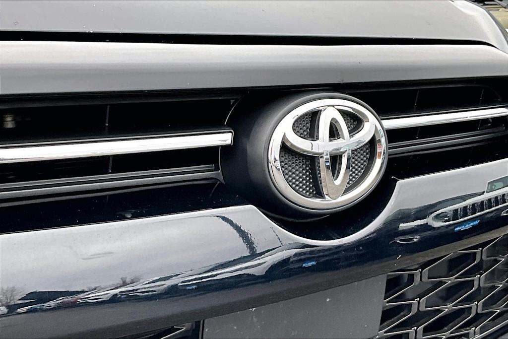 Thumbnail: 2024 Toyota 4Runner - 33
