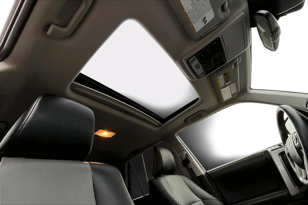 Thumbnail: 2022 Toyota 4Runner - 31