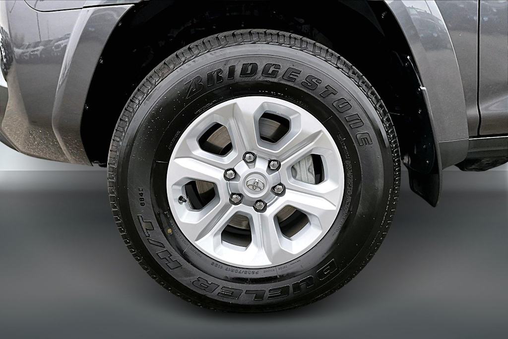 Thumbnail: 2022 Toyota 4Runner - 8