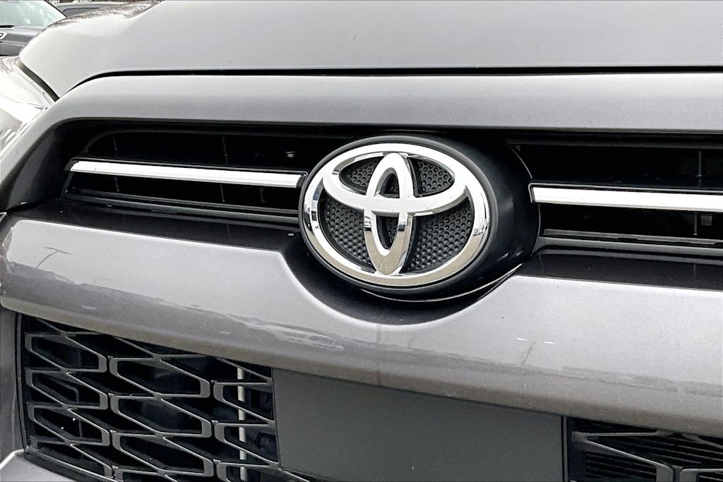 Thumbnail: 2022 Toyota 4Runner - 34