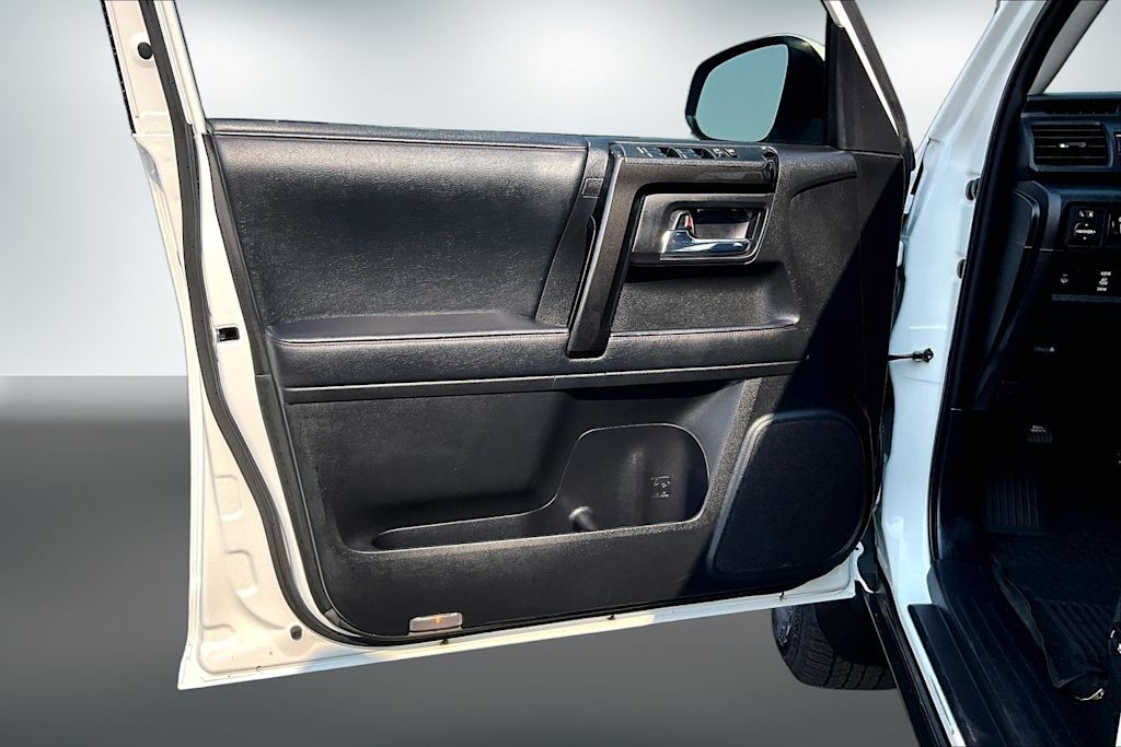 Thumbnail: 2021 Toyota 4Runner - 26