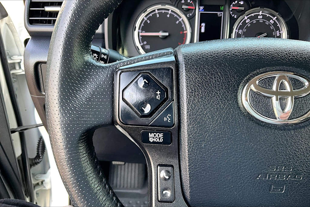 Thumbnail: 2021 Toyota 4Runner - 24