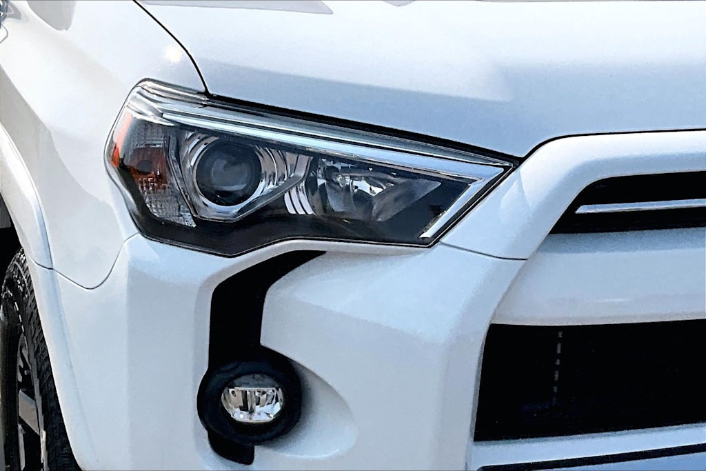 Thumbnail: 2021 Toyota 4Runner - 30