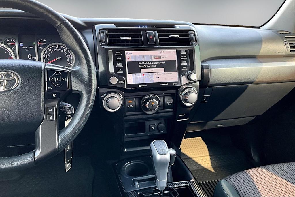 Thumbnail: 2021 Toyota 4Runner - 15
