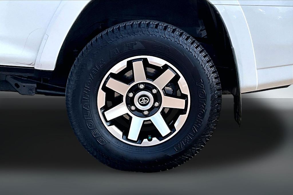 Thumbnail: 2021 Toyota 4Runner - 33