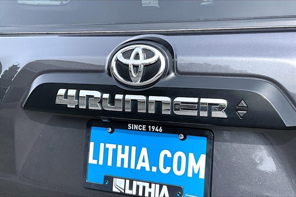 Thumbnail: 2022 Toyota 4Runner - 6