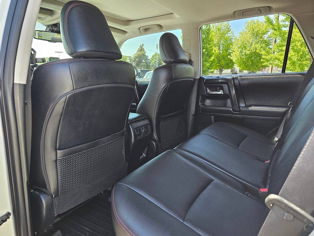 2023 Toyota 4Runner TRD Off Road 12