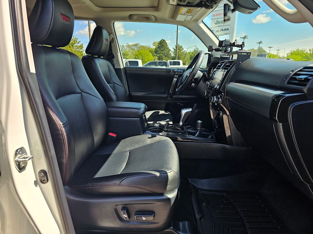 2023 Toyota 4Runner TRD Off Road 11