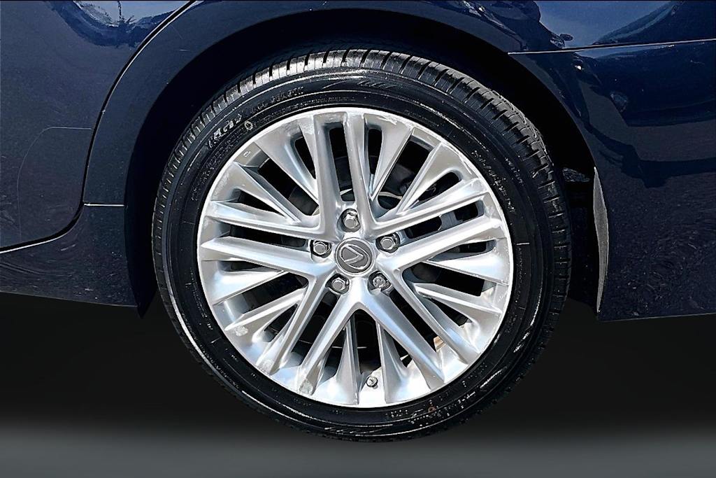 Thumbnail: 2016 Lexus ES - 34