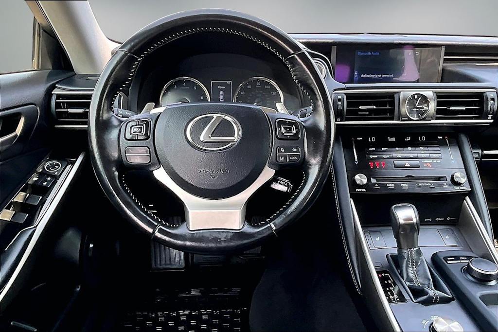 Thumbnail: 2018 Lexus IS - 14