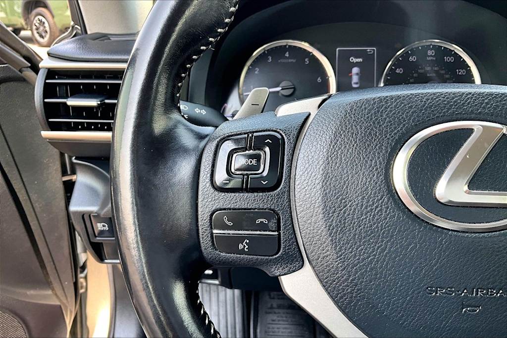 Thumbnail: 2018 Lexus IS - 25