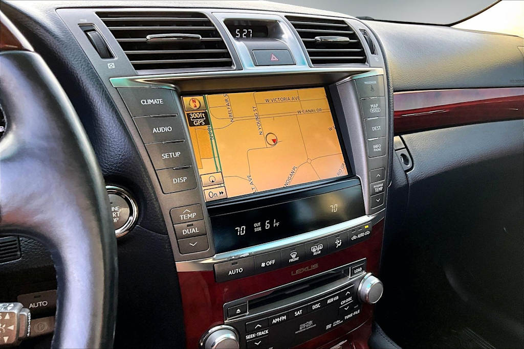 Thumbnail: 2012 Lexus LS - 15
