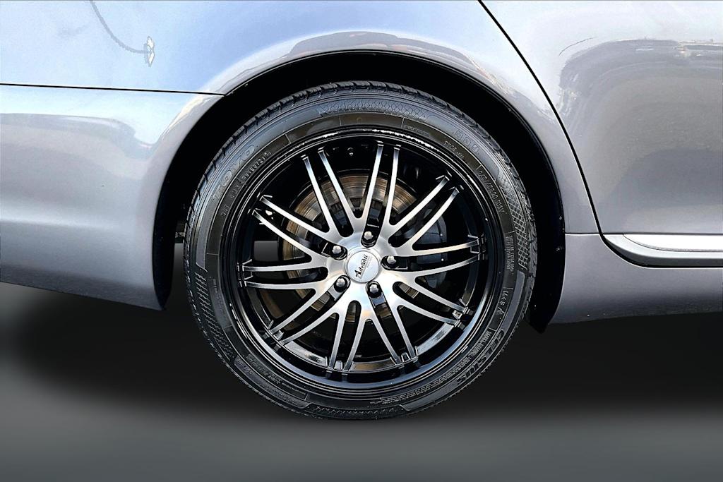Thumbnail: 2012 Lexus LS - 37