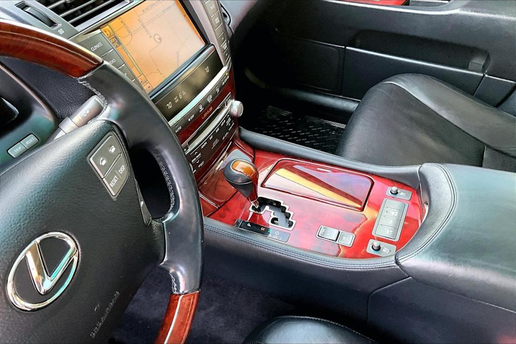 Thumbnail: 2012 Lexus LS - 14