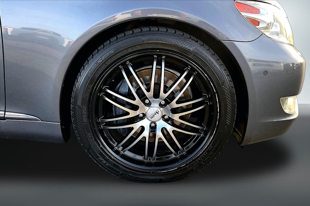 Thumbnail: 2012 Lexus LS - 35