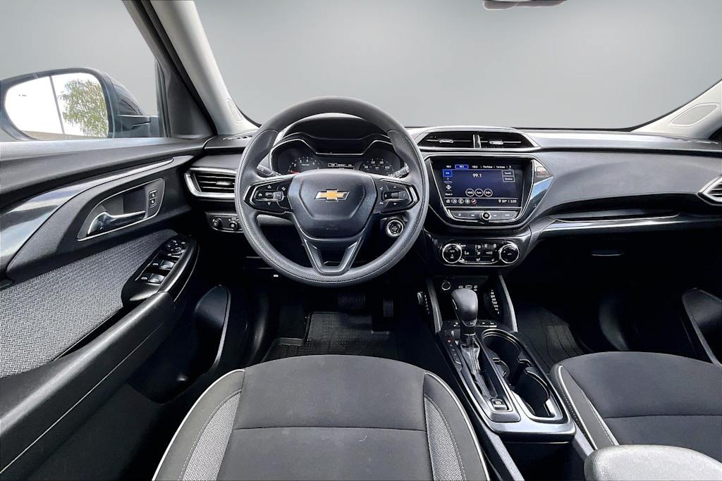 Thumbnail: 2023 Chevrolet TrailBlazer - 12