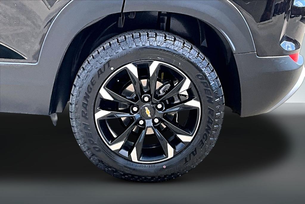 Thumbnail: 2023 Chevrolet TrailBlazer - 31