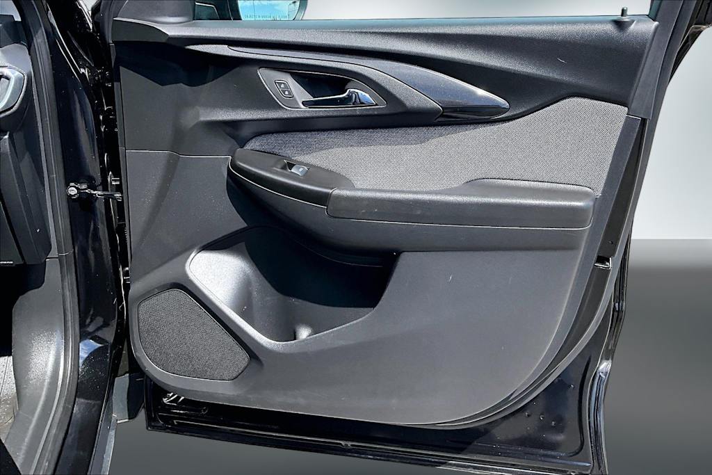 Thumbnail: 2023 Chevrolet TrailBlazer - 26