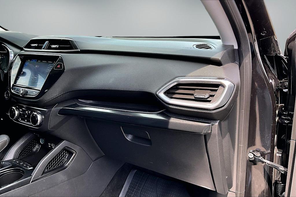 Thumbnail: 2023 Chevrolet TrailBlazer - 22