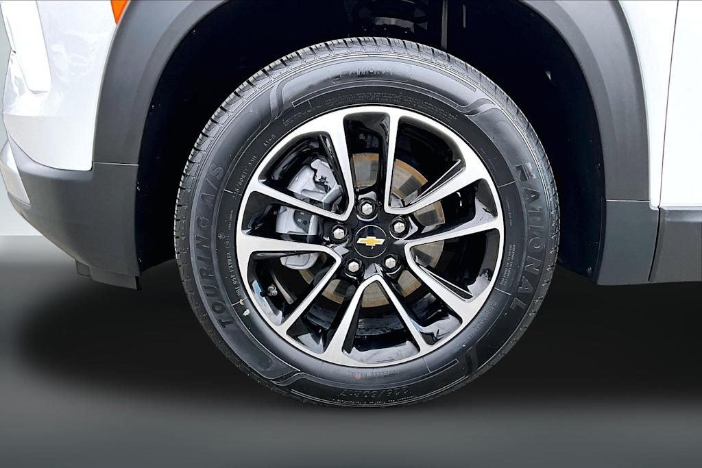 Thumbnail: 2025 Chevrolet TrailBlazer - 8