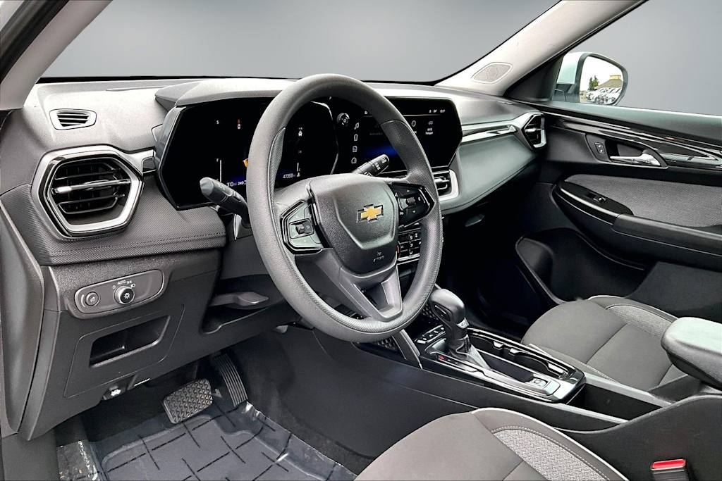 Thumbnail: 2025 Chevrolet TrailBlazer - 2