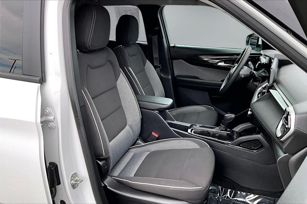 Thumbnail: 2025 Chevrolet TrailBlazer - 21