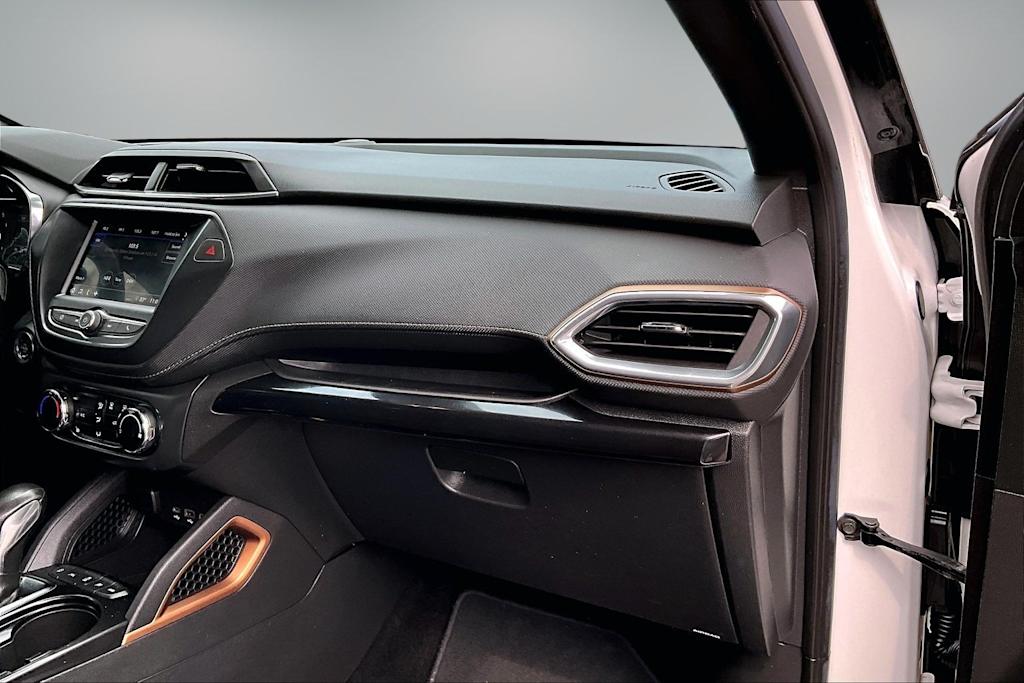 Thumbnail: 2023 Chevrolet TrailBlazer - 24