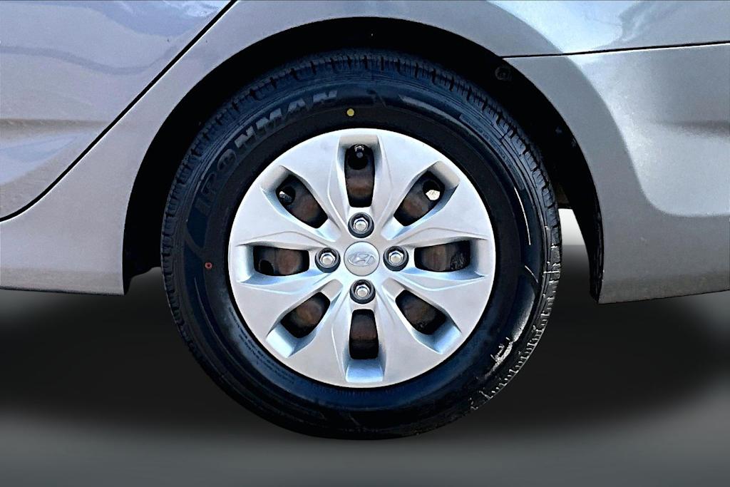 Thumbnail: 2016 Hyundai Accent - 28