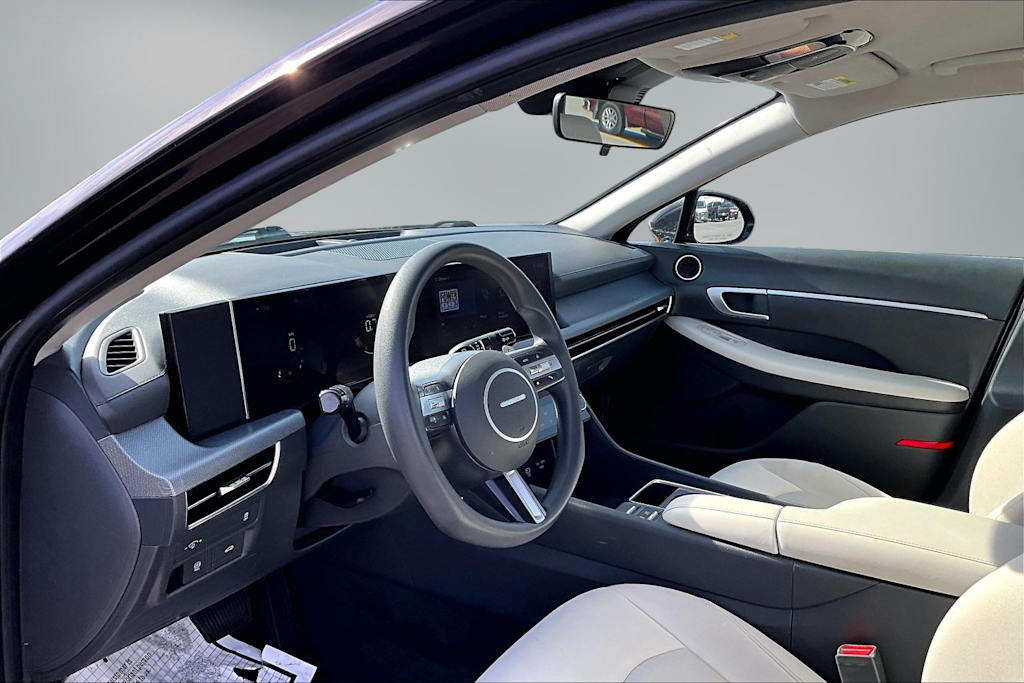 Thumbnail: 2025 Hyundai Sonata - 2