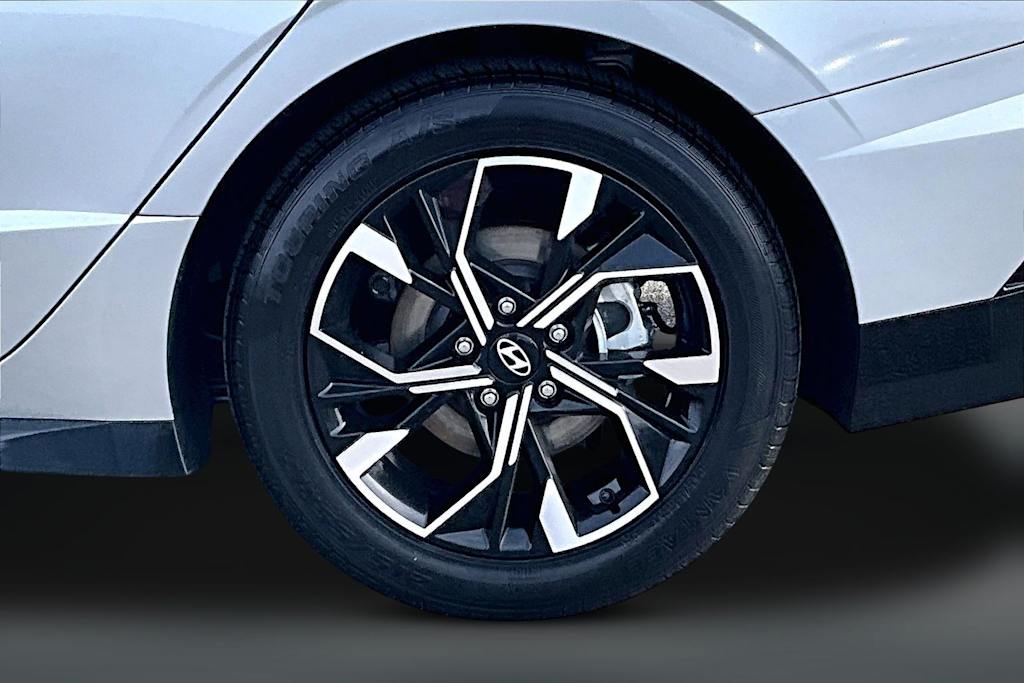 Thumbnail: 2024 Hyundai Sonata - 32
