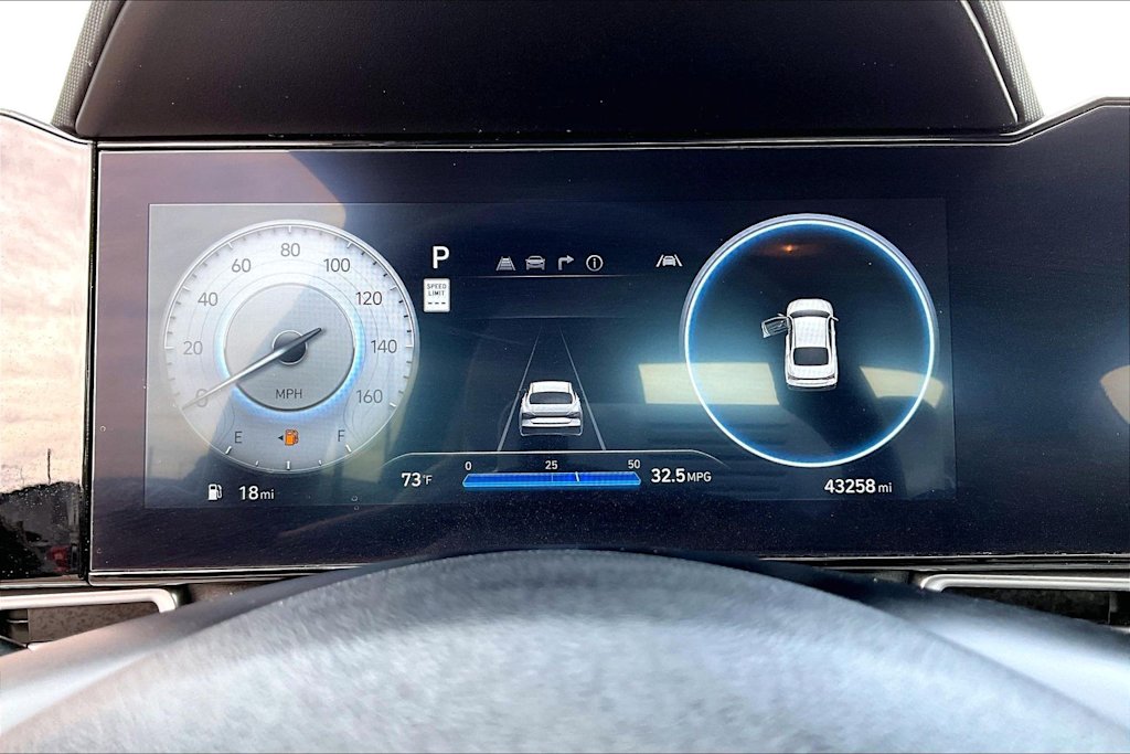 Thumbnail: 2024 Hyundai Elantra - 17
