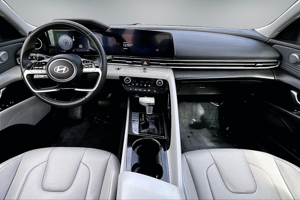 Thumbnail: 2024 Hyundai Elantra - 9