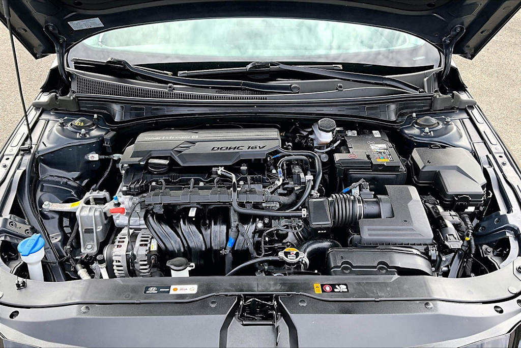 Thumbnail: 2024 Hyundai Elantra - 8