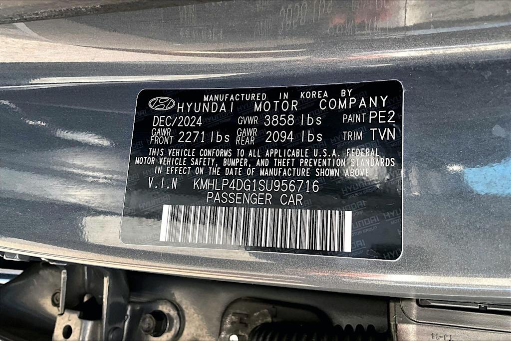Thumbnail: 2025 Hyundai Elantra - 20